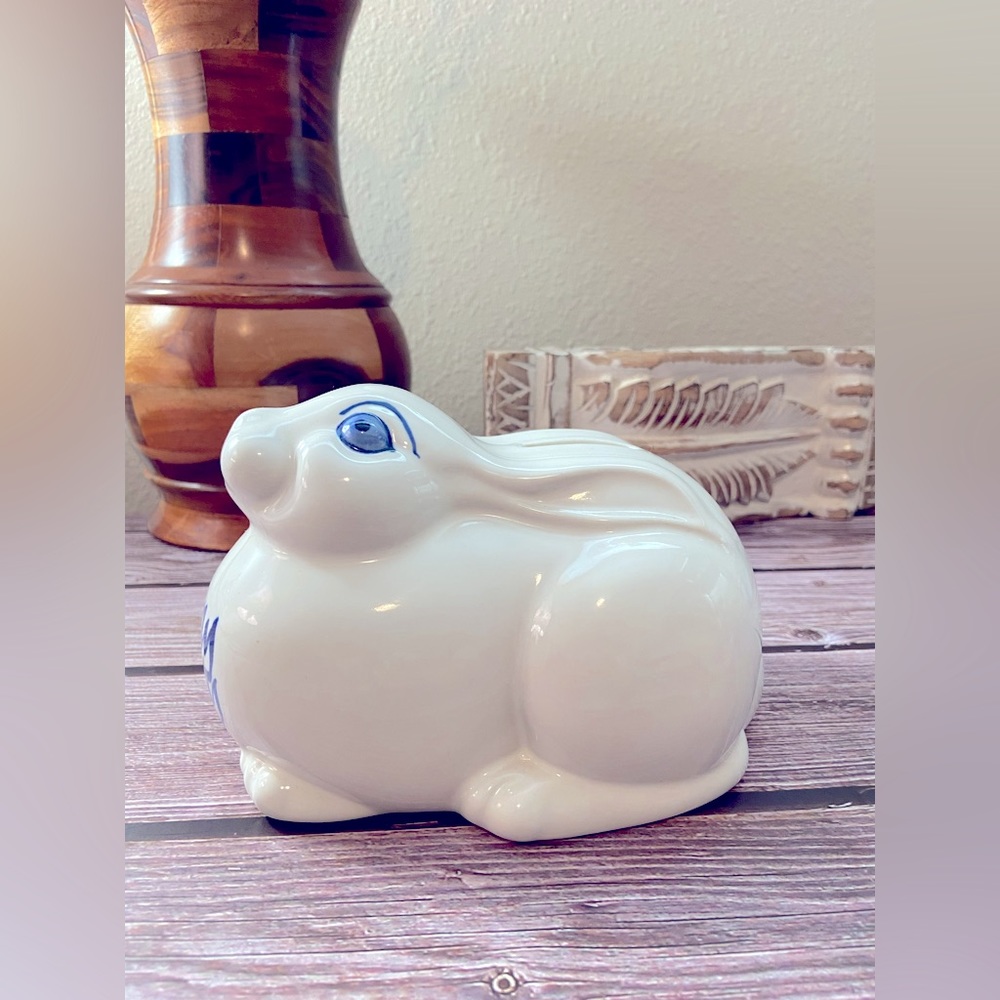 Vintage ‘Bunny Money’ White Bunny Rabbit Bank by Clay Designs